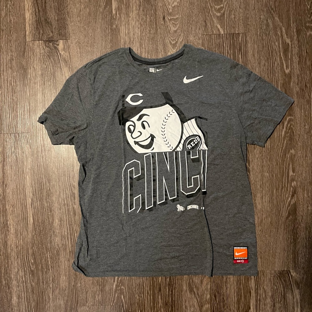 Nike Cooperstown Cincinnati Red’s Tshirt